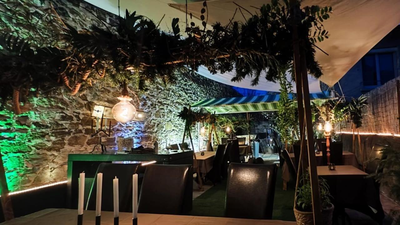 Logis Hôtel Restaurant Entre Nous Langeac Exterior foto